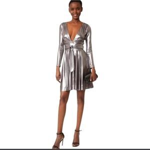 Halston Heritage Metallic Silver Fit Flare Cocktail Dress Size 8 L‎ Glam NWT